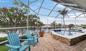 806 EAGLE Ln, Apollo Beach, FL 33572