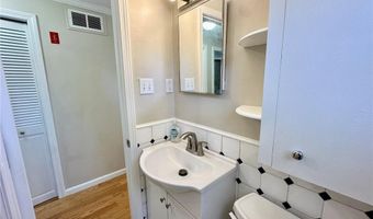 17 Rondeau Rd, Bellingham, MA 02019