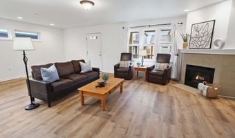 265 23RD St, Astoria, OR 97103