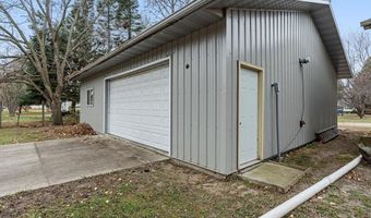 216 Hazel St N, Backus, MN 56435
