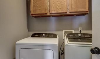 421 W 6th St, Baxter Springs, KS 66713