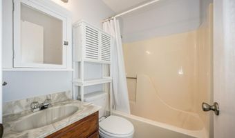 3823 N Barrington Ct, Arnold, MO 63010