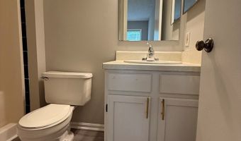1010 DEKALB St, Auburn, GA 36830
