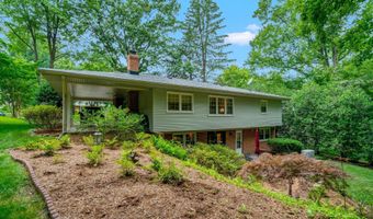 8422 GEORGIAN Way, Annandale, VA 22003