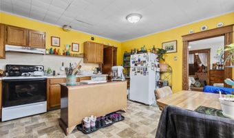 33 Kenney St, Bristol, CT 06010