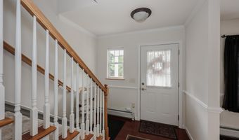 4 Bow Center Rd F2, Bow, NH 03304