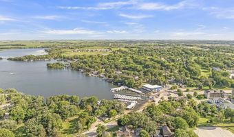 41 Dewey St, Arnolds Park, IA 51331