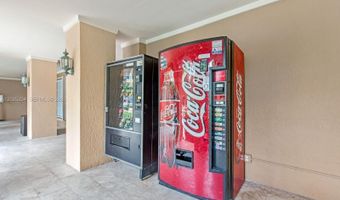 19555 E Country Club Dr 8408, Aventura, FL 33180