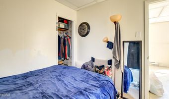 3 Young Ave, Amsterdam, NY 12010