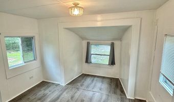 52 Park Dr, Chaplin, CT 06235