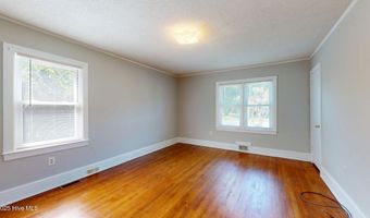 4083 Pitt St, Ayden, NC 28513