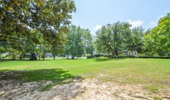 645 Waverly Dr, West Point, MS 39773
