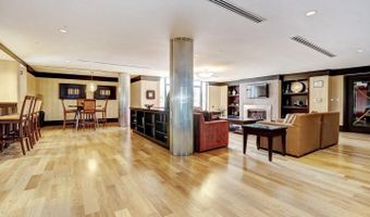 4500 S FOUR MILE RUN Dr 220, Arlington, VA 22204