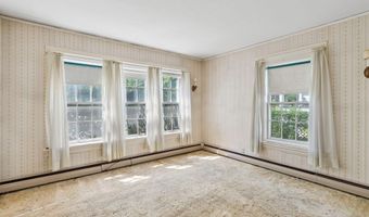 49 Sewall St, Augusta, ME 04330