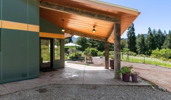 1106 Upper Cow Creek Rd, Azalea, OR 97410