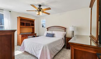 8 Liam Ct, Algonquin, IL 60102