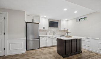 5 Spring Hill Rd, Bedford, NH 03110