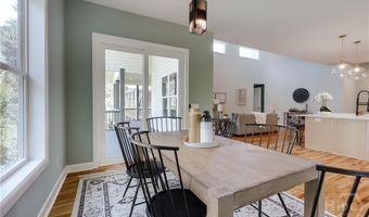 290 Hodgson Dr, Athens, GA 30606