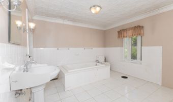 26 Park St, Charlestown, NH 03603