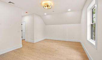 32 Colby Farm Rd, Chester, NH 03036