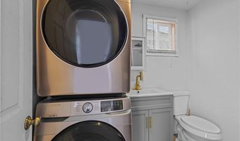 1122 Point Judith Rd, Narragansett, RI 02882