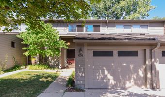 609 Watersedge Dr, Ann Arbor, MI 48105