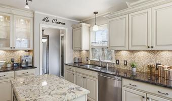 7829 Buckingham Ave, Allen Park, MI 48101