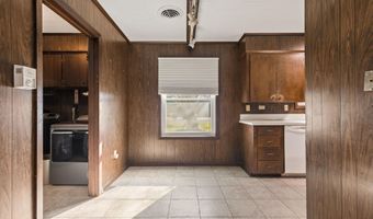 504 Orange Dr, Abbeville, LA 70510