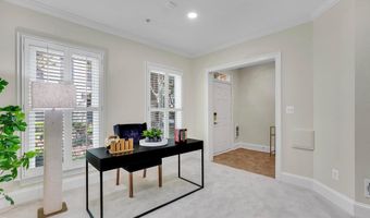 1818 POTOMAC GREENS Dr, Alexandria, VA 22314