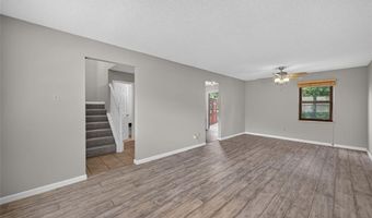 2358 Hidden Meadow Ln, Ballwin, MO 63021