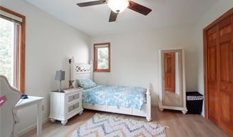 23 Forrester Ct, Amherst, NY 14228