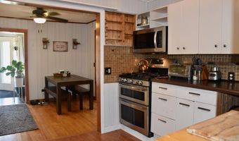 23 Mooney Dr, Alburgh, VT 05440