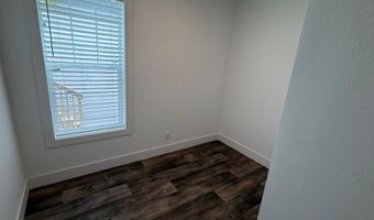 1611 6th Ave E A4, Alexandria, MN 56308