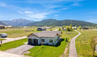 85 COLUMBINE St, Alpine, WY 83128