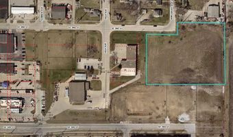 320 SE 2nd St, Ames, IA 50010