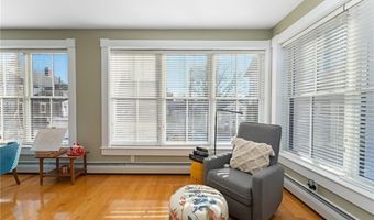 423 Hope St C, Bristol, RI 02809