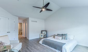 3075 N Spurway Dr, Ann Arbor, MI 48105