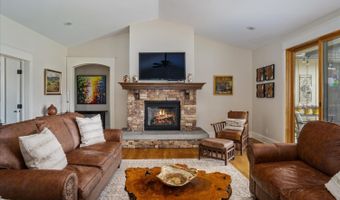 501 Rosebush Ct, Angels Camp, CA 95222