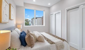 1516 E CAPITOL St NE 9, Washington, DC 20003