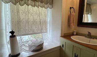 1665 Frazier Hill Rd, Benson, VT 05731