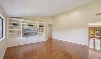 707 S Live Oak Park Rd, Fallbrook, CA 92028