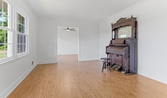 112 Shoally Park Dr, Boiling Springs, SC 29316