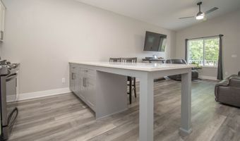 1131 Prairie St, Adel, IA 50003