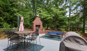 1726 Brookstone Way NW, Acworth, GA 30101