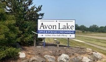 32961 Pin Oak Pkwy 109, Avon Lake, OH 44012