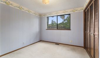 1869 NE Moonglow Ct, Bend, OR 97701