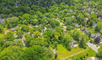 1516 Arborview Blvd, Ann Arbor, MI 48103