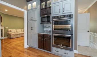 32 Allen Rd, Billerica, MA 01821