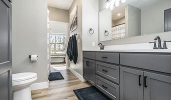 1709 Westview Dr, Allegan, MI 49010