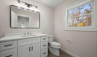 19 Fieldstone Court Ct 19, Bethel, CT 06801